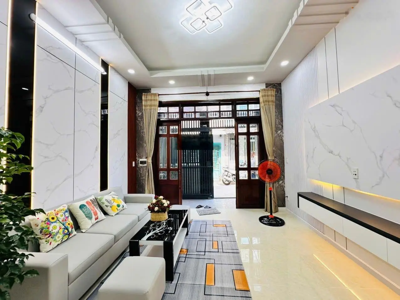 Bán NR tại Thạnh Lộc 29, 4,39 tỷ, 44m2, đẹp, nhiều tiện ích, Q12, HCM