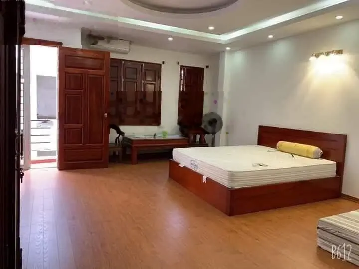 Nhà học viên tài chính - dt 54m2 - 5 tầng - mt6.3 m - chào 9.3 tỷ - bắc từ liêm - kinh doanh - ôtô