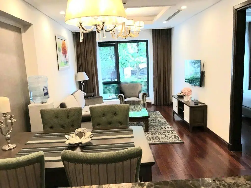 Bán Tòa Kinh Doanh Mặt Phố - Lạc Long Quân - 115m2 x 8T - MT 9.5 - Vỉa hè 5m - Hướng TB