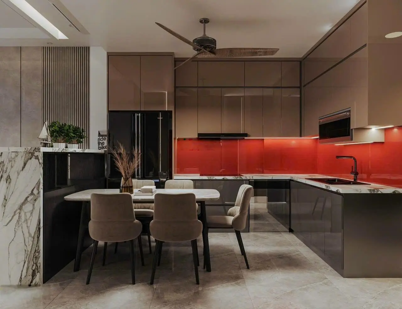 Cực hiếm, mua nhanh còn kịp, bán nhà Phố Trần quốc Hoàn 44m2 nhỉnh 13 tỷ, phân lô ô tô, kinh doanh
