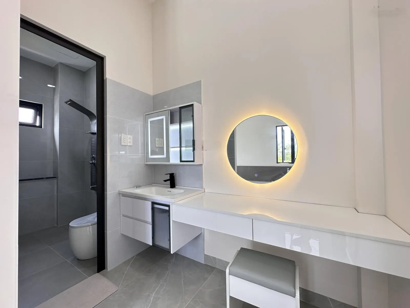 Bán nhà đẹp phường 5 nội thất cao cấp đường ô tô