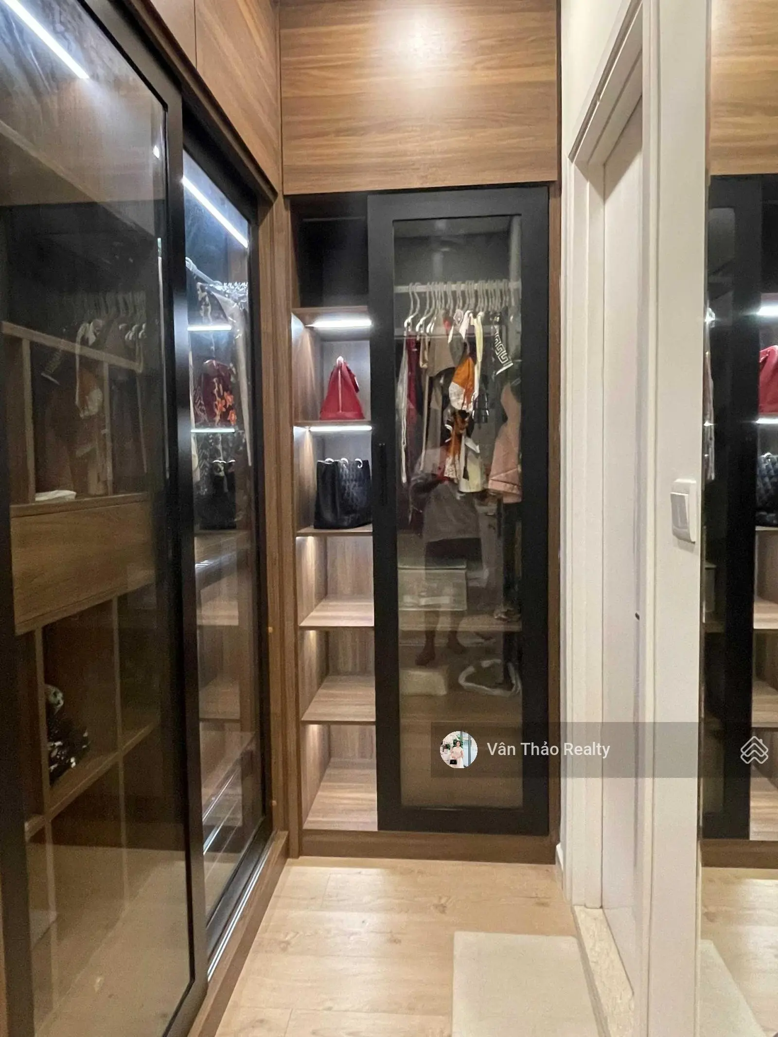 (Giá chỉ 7,35 tỷ - Thật 100%) căn hộ 2PN đầy đủ nội thất Đảo Kim Cương Quận 2 - Đảo duy nhất kề Q1