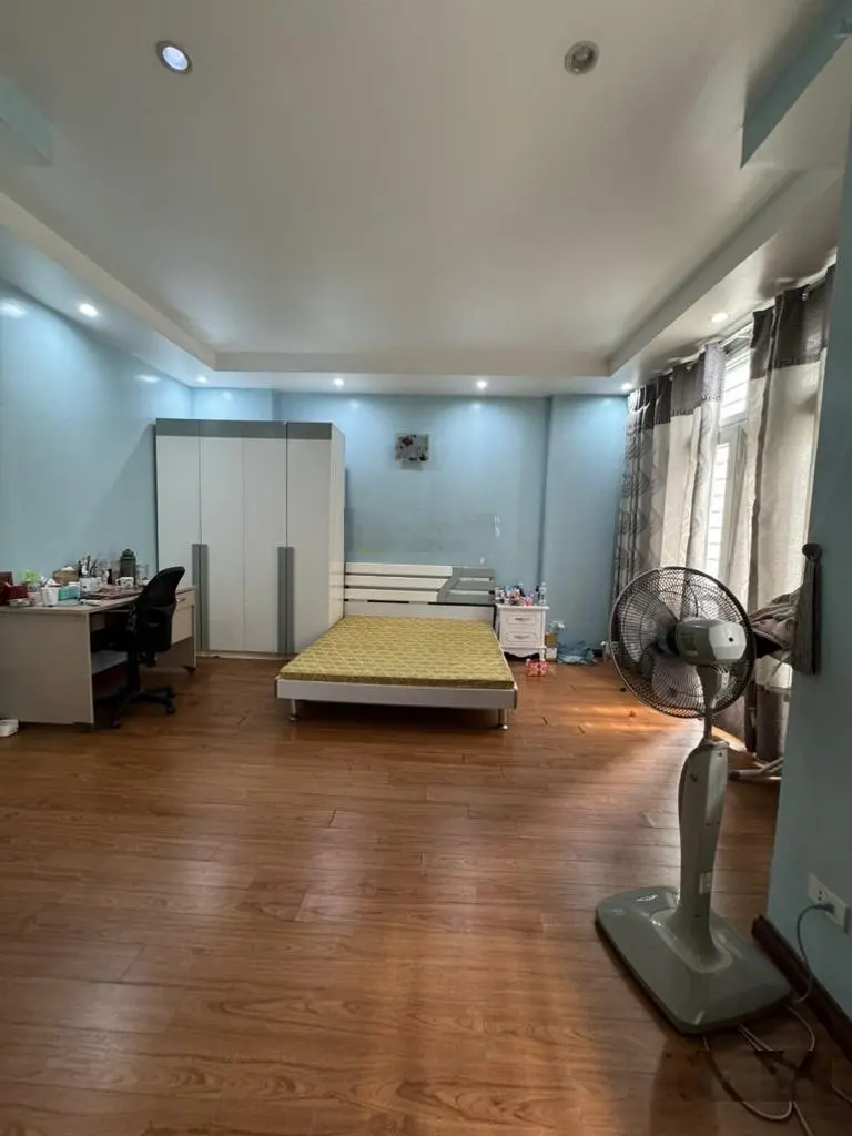 Bán nhà phố Lạc Trung, Hai Bà Trưng - Đẹp - Ngõ ô tô tranh nhau