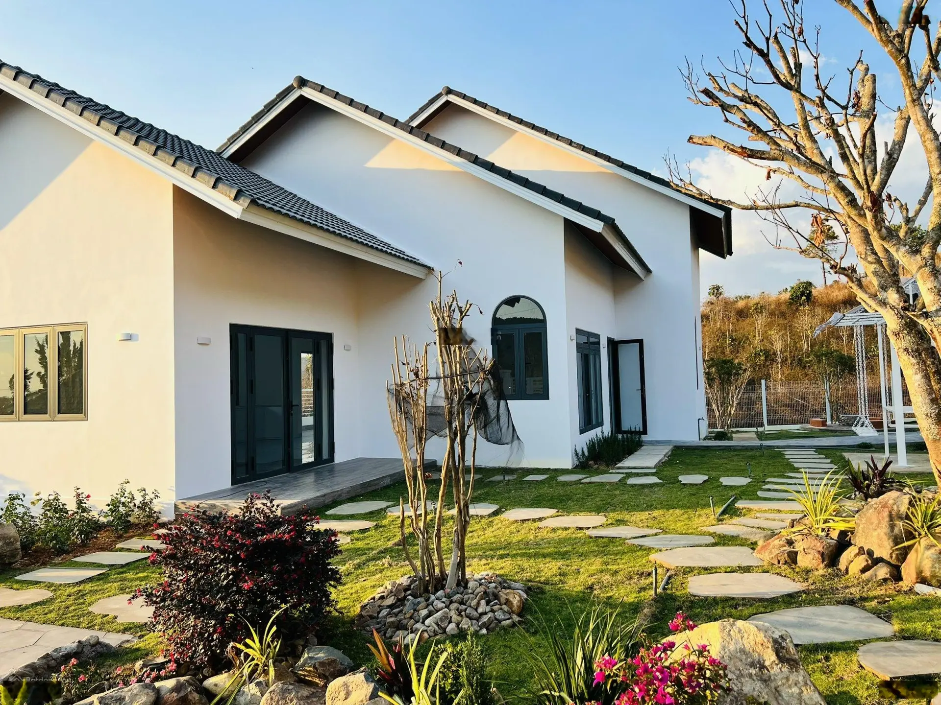 NHÀ ĐẸP - KHÍ HẬU MÁT MẺ 19 - 25 GIÚP CHỦ NHÂN TĂNG 10 NĂM TUỔI THỌ