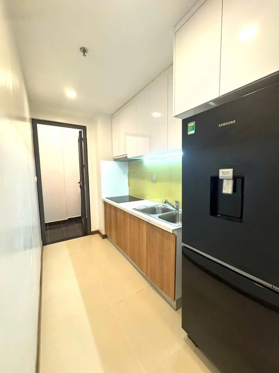 Cần bán căn 3 pn DT 115m2 ở toà Golden Land - Nguyễn Trãi gần trường ĐH Xã Hội Nhân Văn, sổ đỏ