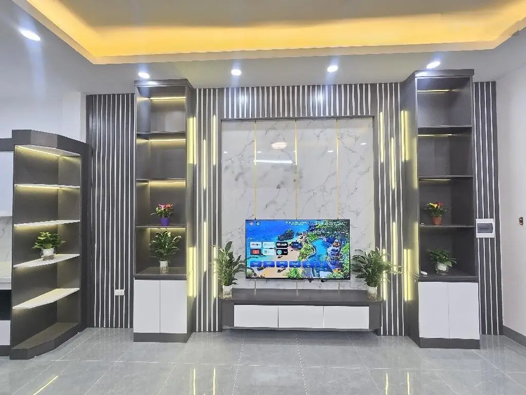 Nhà đẹp lung linh, xây mới full nội thất, diện tích 42m2 x 4 tầng, trung tâm Ngũ Hiệp, Thanh Trì