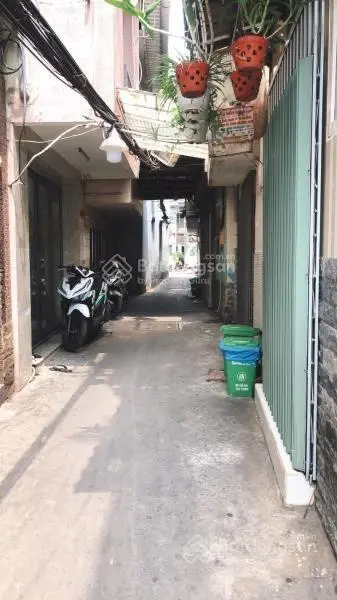 Tôi chính chủ cần bán căn nhà 230/ Tôn Đản, Phường 8, Quận 4