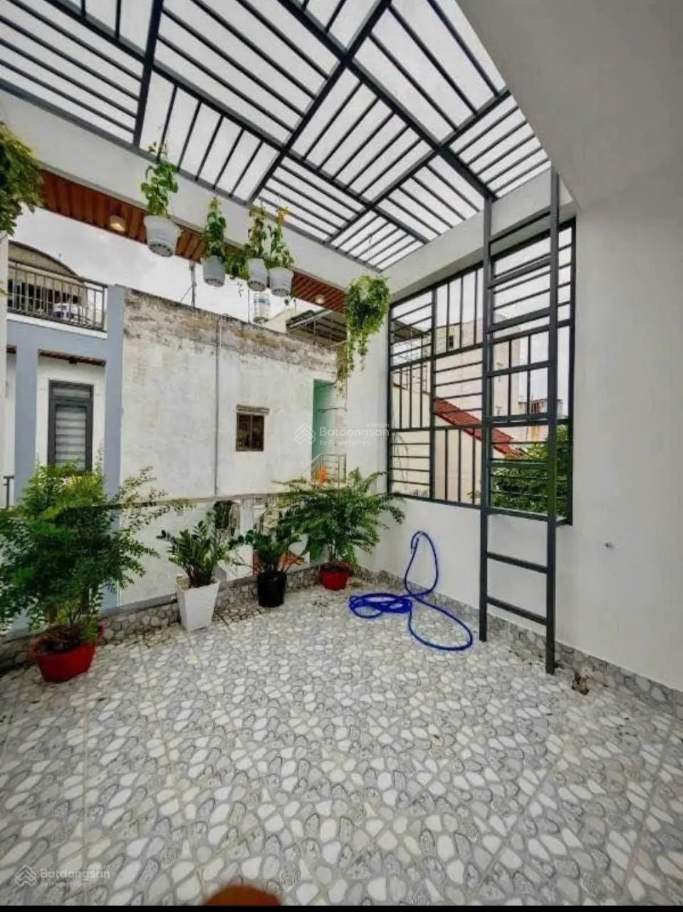Sang tên nhà 2 tầng Quận Bình Thạnh (54,2m2, SHR). Hẻm ôtô lớn, đường thoáng chống ngập