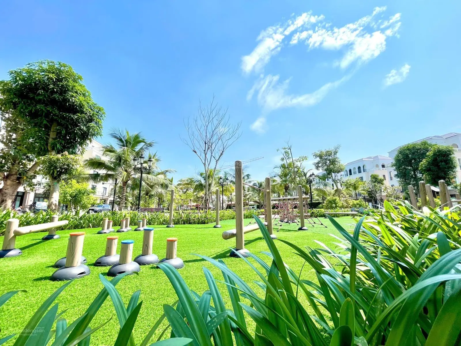 Chỉ còn 5 căn cuối cùng 80m2 giá chỉ từ 9,1 tỷ rẻ nhất Vinhomes Ocean Park 2. LH: 0979 579 ***