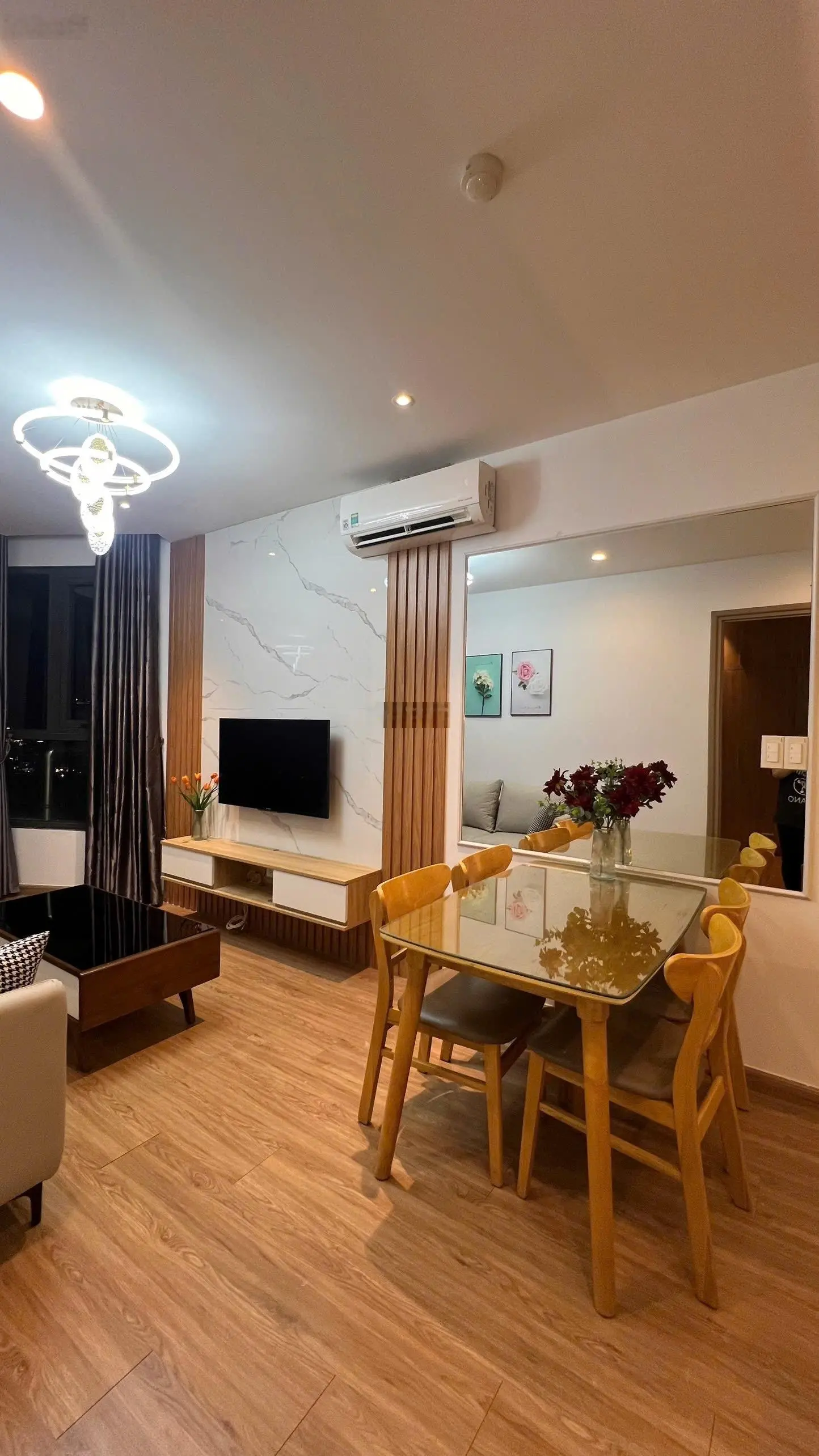 Bán nhanh căn hộ 2PN ngay trung tâm Bãi Cháy, giá cực tốt