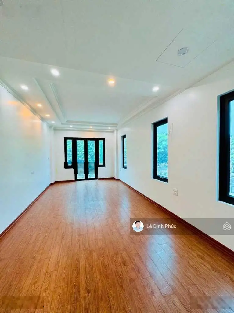 Mặt phố Sông Sét, 45m2x7T, nhà mới, thang máy, vỉa hè, ô tô tránh đỗ, kinh doanh sầm uất, 15 tỷ