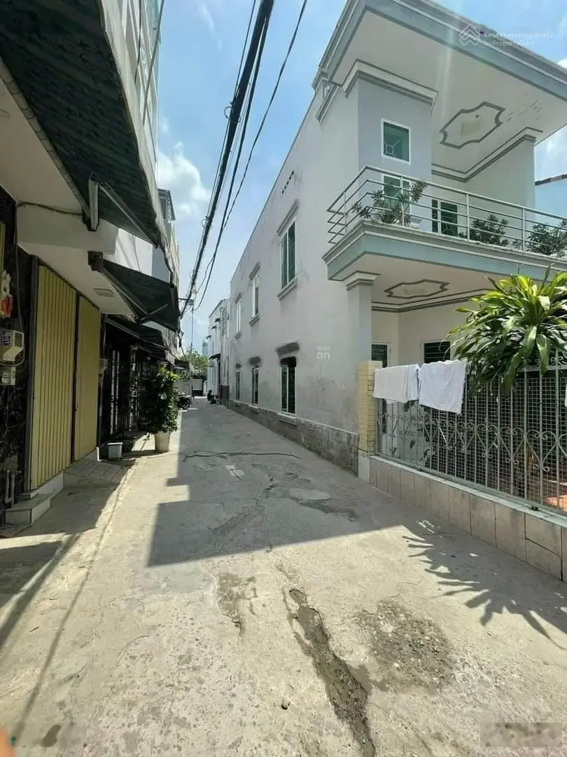 Bán nhà hẻm Dương Cát Lợi Thị Trấn Nhà Bè, góc 2mặt tiền thoáng sản phẩm đẹp giá rẻ. Lh 0909 519 ***