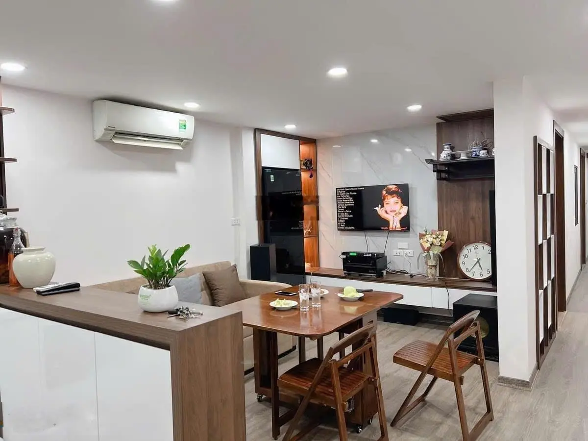 Bán tầng 1 tập thể Vĩnh Hồ Đống Đa 98m 2 mặt đều kinh doanh tốt công viên ô tô đỗ ngày đêm nhà đẹp