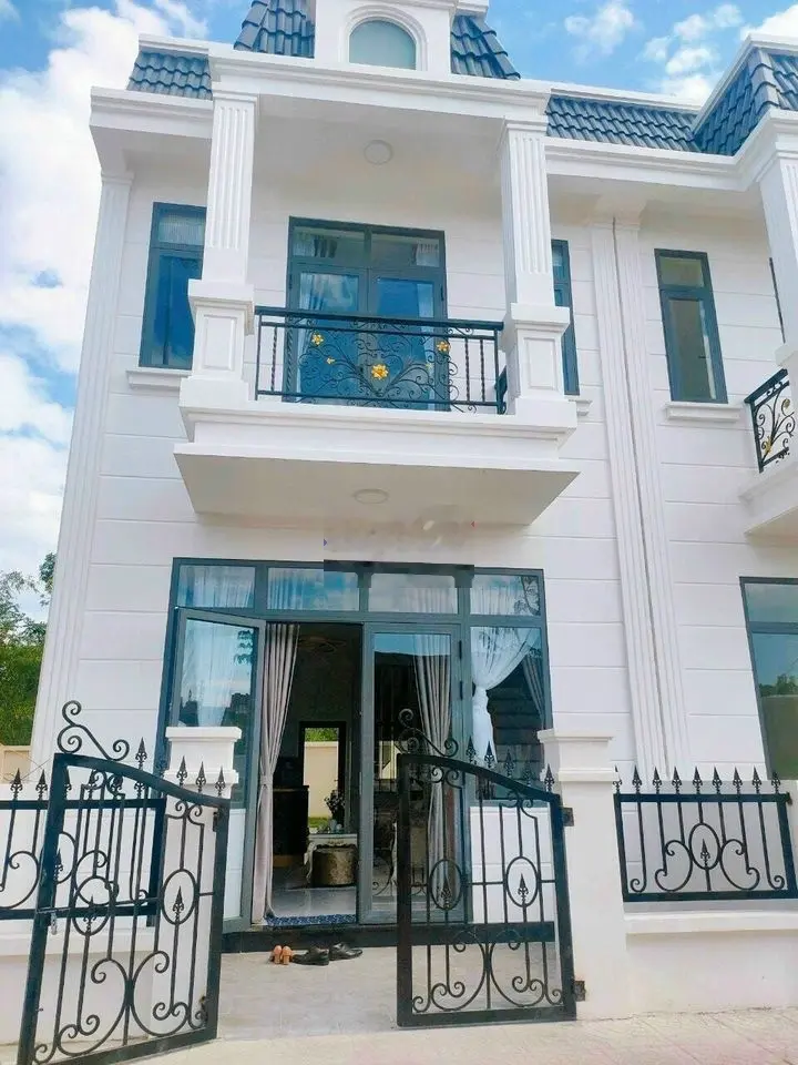 Bán nhà trệt lầu diện tích 205m2 TP Tân Uyên,Bình Dương,Giá 2ty250