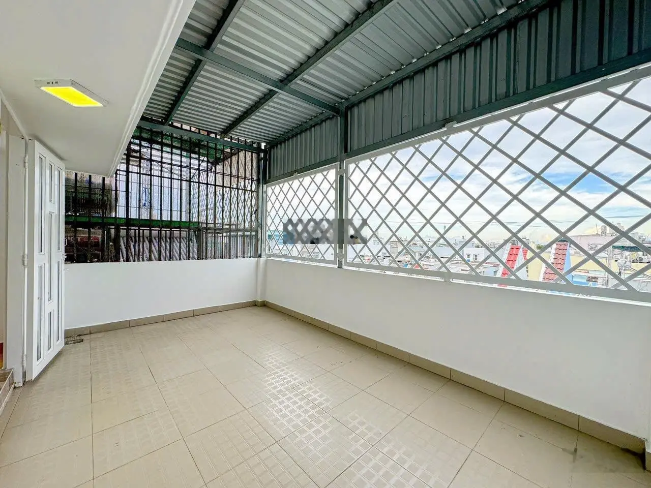 Bán nhà sổ riêng 50m2 đường xe hơi 71 đào tông nguyên tt nhà bè