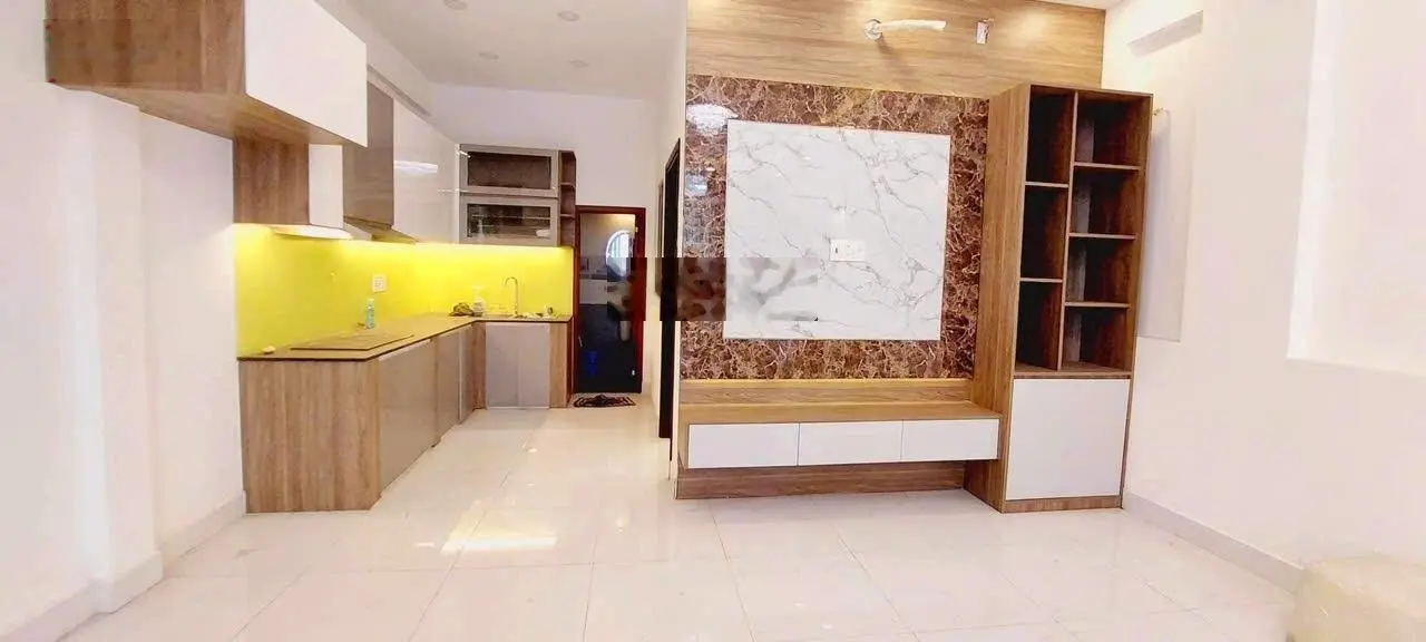 Trường Thọ đẹp lung linh, hẻm xe tải tránh, 2 tầng, 58 m2 (5.2x11.5m), sổ hồng riêng, 6.3 t. Y (TL)