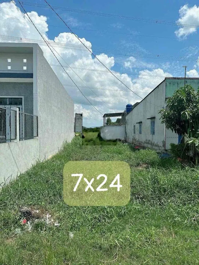 Bán gấp 7x24m giá chỉ 1ty giáp ranh thị trấn đức hoà