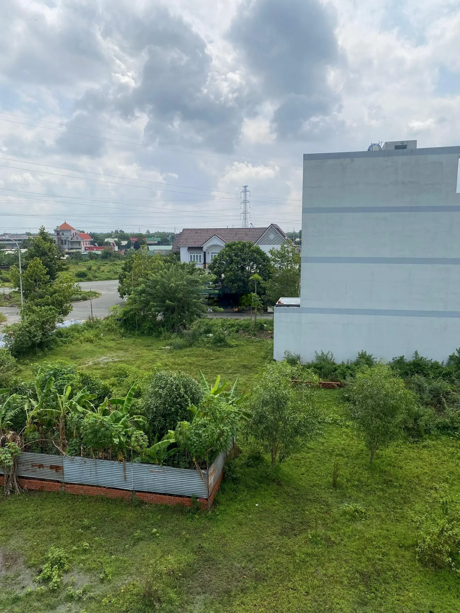 Chủ Cần bán gấp 1 lô 93.8m2 hướng Nam,đường N7 gần ngay cổng trường họcĐinh Tiên Hoàng kdc An Thuận