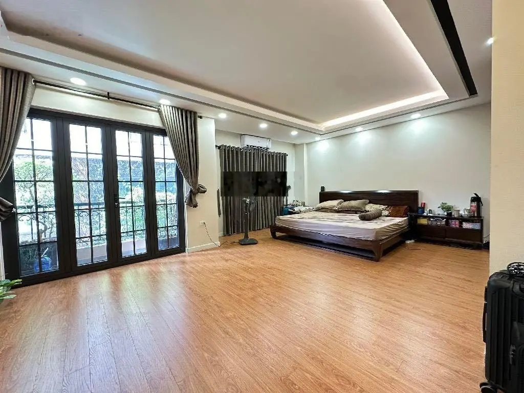 Bán nhanh nhà 5 tầng dân xây, Xuân Phương, DT 58m2. MT 7m, gần phố, giá: 7,35 tỷ LH: 0968 371 ***