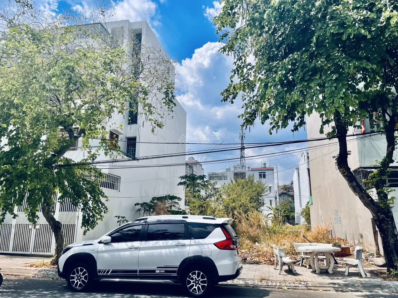 Bán đất giá cực chất gần đường Đồng Văn Cống, quận 2, giá2tỷ650 DT 100m2. Sổ sẵn