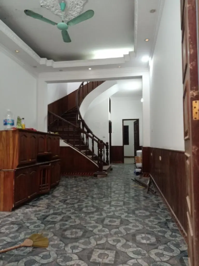 Bán nhà Phân lô phố Vương Thừa Vũ. 70m2. 4T. Ngõ thông ô tô vào nhà . Giá 14.8 tỷ