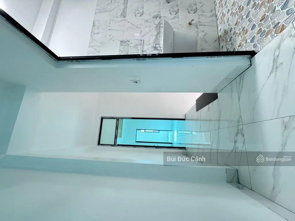 Nhà 2 tầng sẵn kinh doanh, ôtô đỗ cửa ngõ thông giá 2,8 tỷ