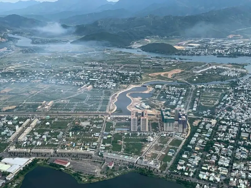 Chính chủ bán lô đất đối diện công viên khu Lakeside Đà Nẵng