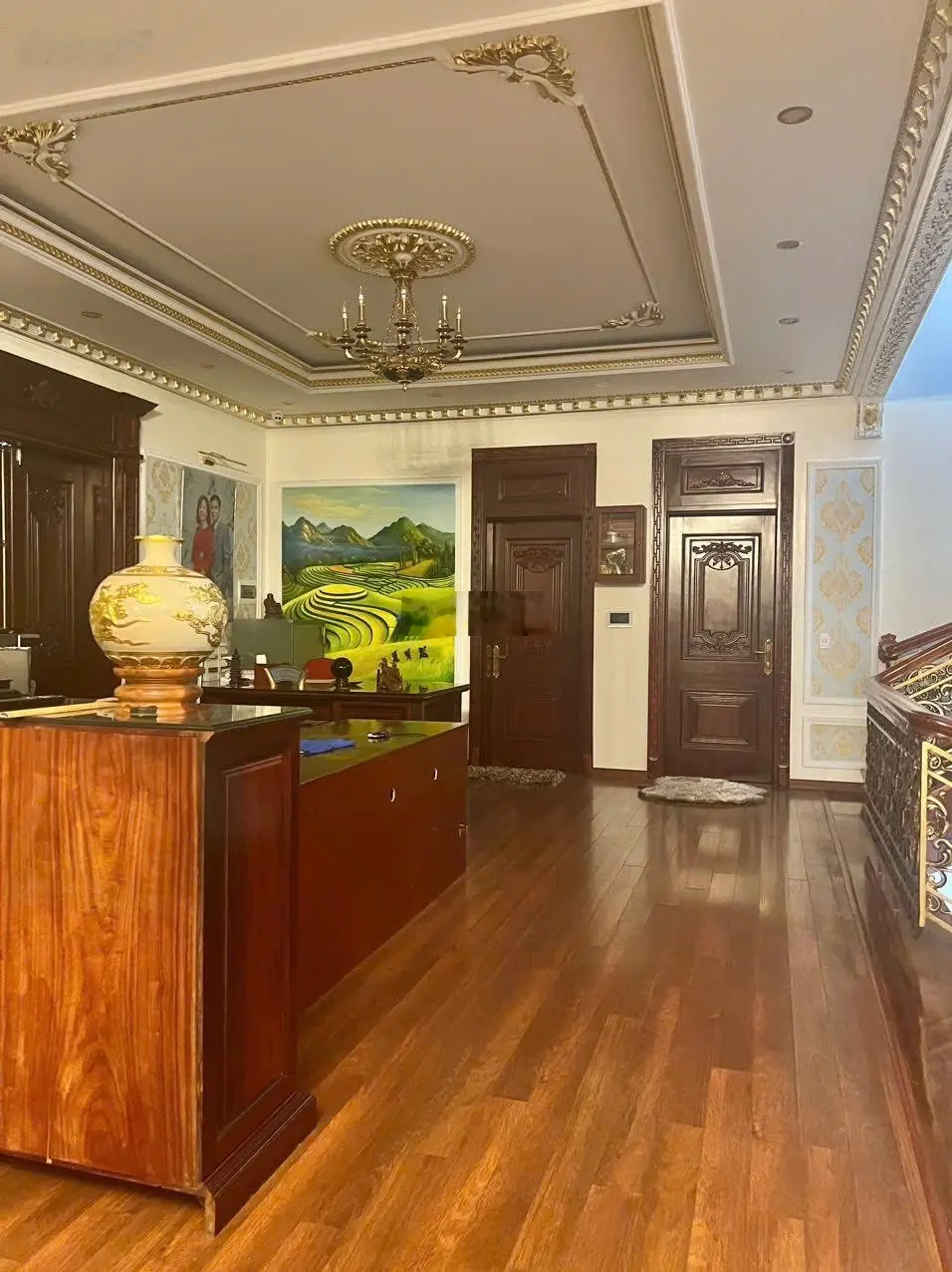 Bán biệt thự 3 tầng siêu rộng tọa lạc trên con đường siêu to đường Phú Thịnh, Bắc Cường, TP Lào Cai