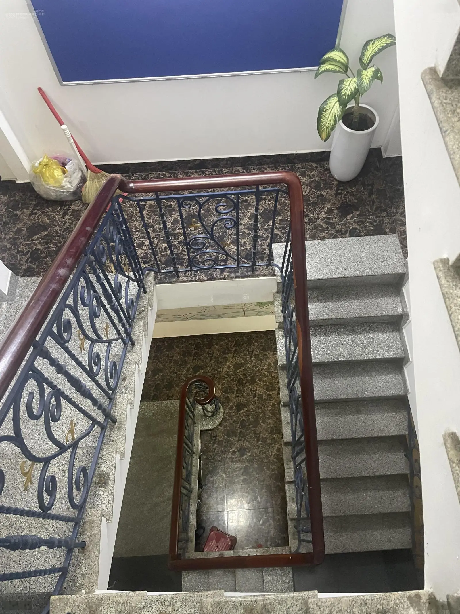 Chính chủ gửi bán nhà Quận 8, DTXD 200m2, đường 13m, sổ hồng riêng