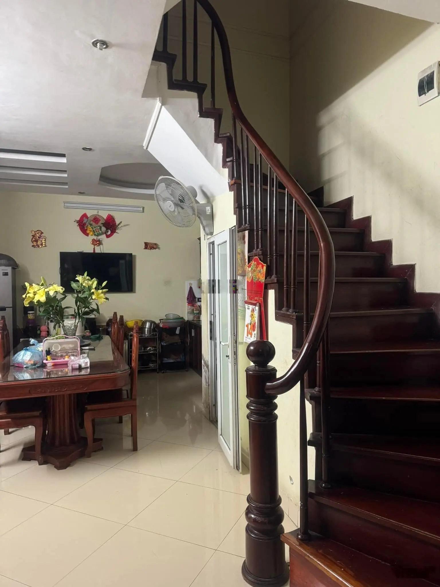 Chuẩn 100%! Bán nhà Thịnh Hào - Đống Đa. Nhà đẹp - gần phố diện tích 45m2 x 5 tầng giá 5,7 tỷ