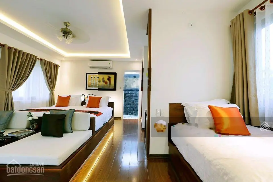 Bán khách sạn 3 tầng mặt tiền lý thường kiệt hội an