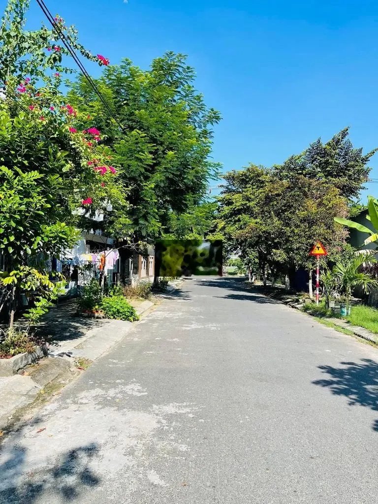 Bán đất đường 5,5m Lỗ Giáng 15 - Hòa Xuân - Hướng Tây , vị trí đẹp