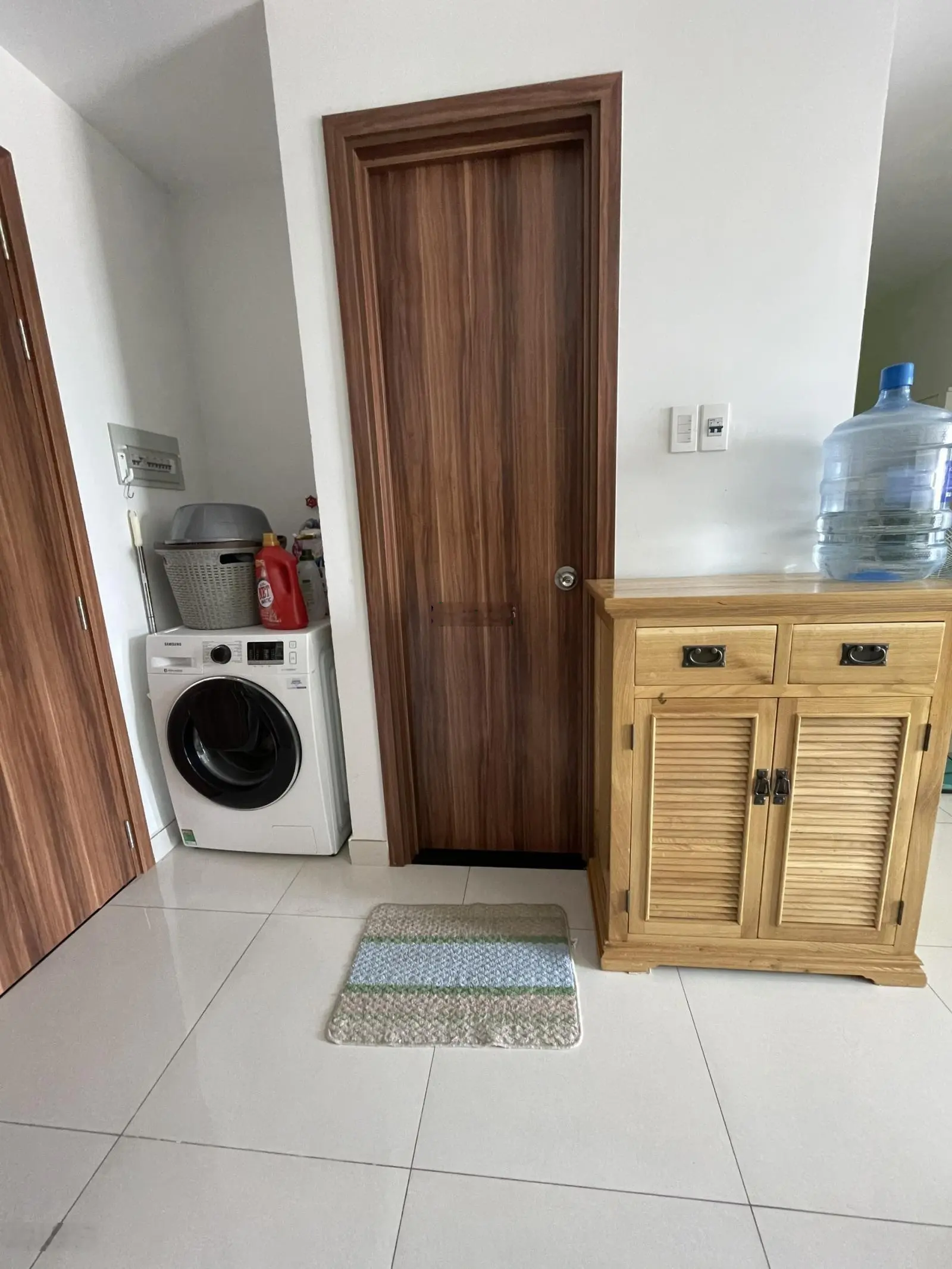 Bán căn hộ 46m2, 1Pn+, 1wc có ban công , Sổ hồng lâu dài0932 013 ***