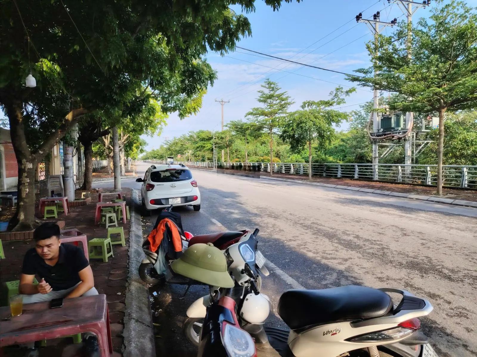 Trung tâm Văn Giang, Lô góc, ngõ 4m, 65m2, Mt 6m, nhỉnh 2 tỷ.