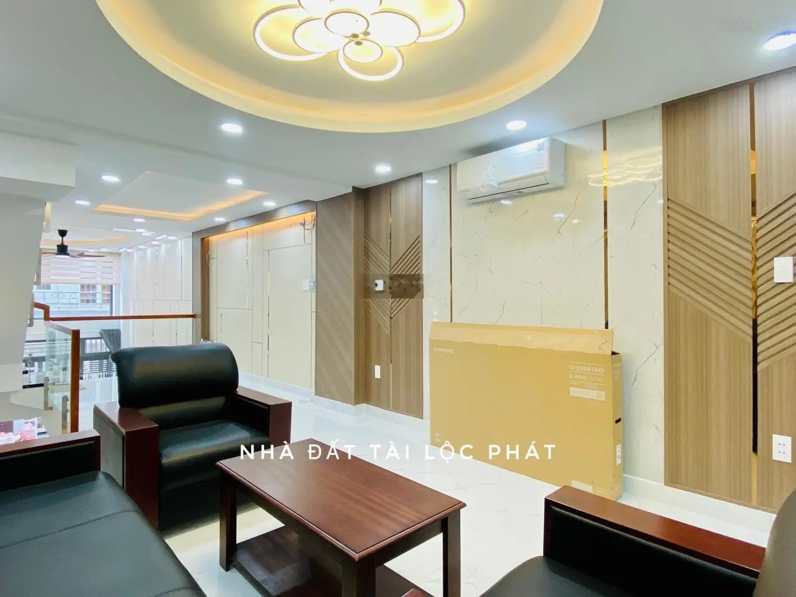 Chủ ngộp bán gấp nhà Nguyễn Trọng Tuyển P2 Tân Bình. Diện tích 60m2 LH 0903 632 ***