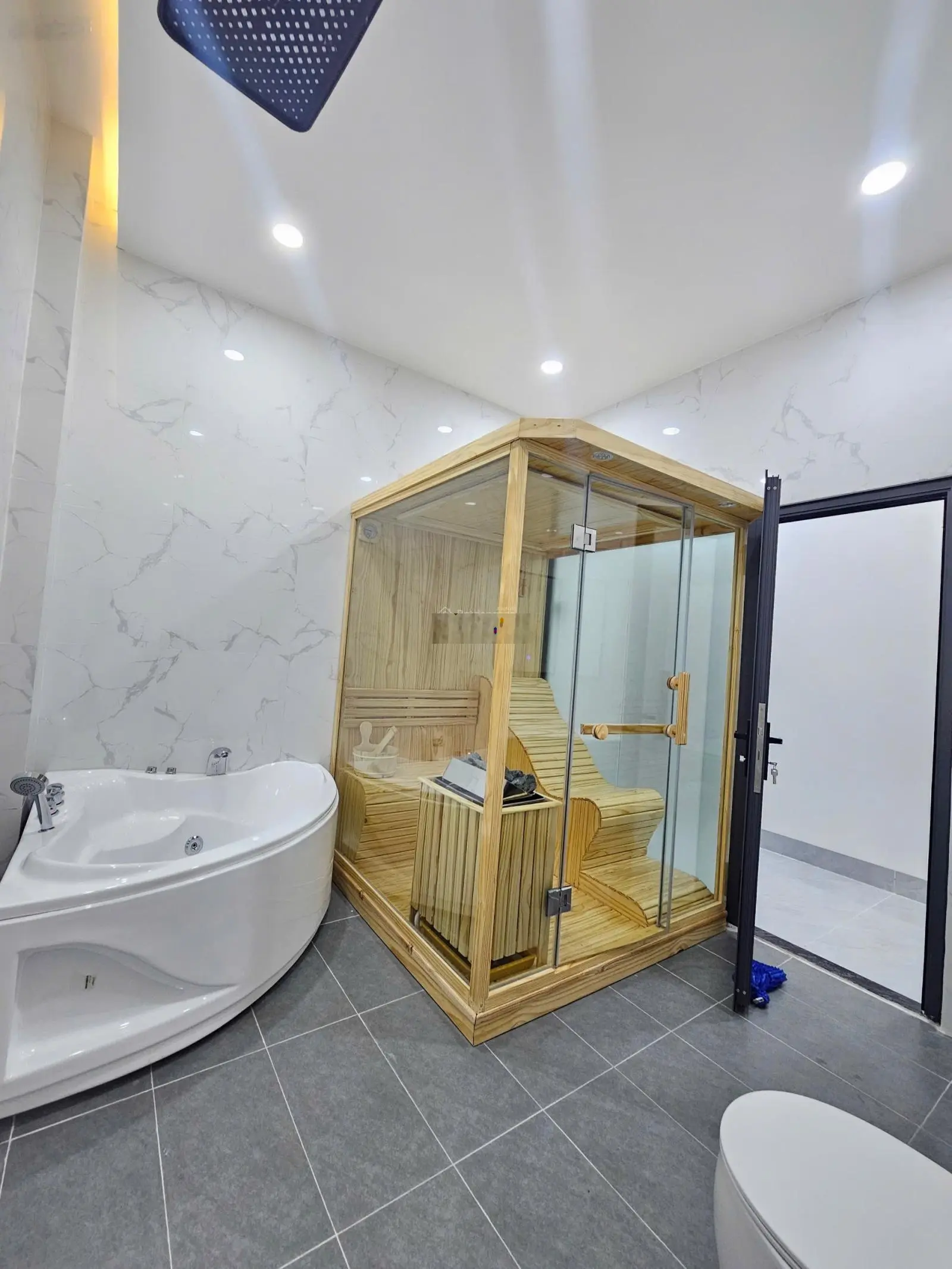 Nhà gần Sài Gòn: 4tỷ800 - 72m2 nhà 1 trệt 2 lầu hoàn công KDC đẹp cạnh KCN Vsip 1 TP. Thuận An