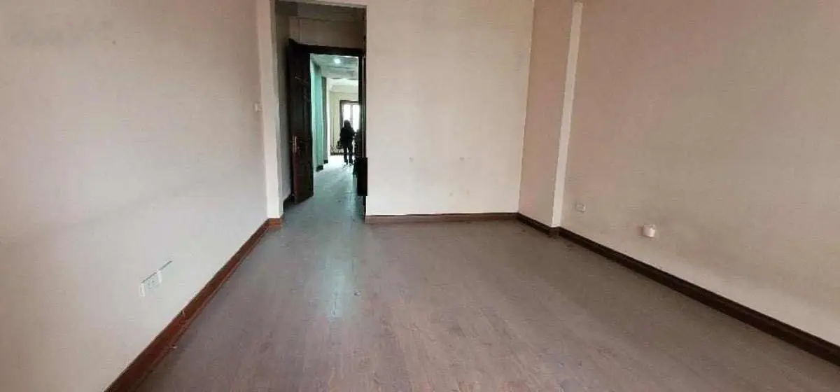 Mặt phố Trung Kính 65m2*5T, mặt tiền 4m giá 18 tỷ nhỉnh. Vỉa hè rộng - KD sầm uất