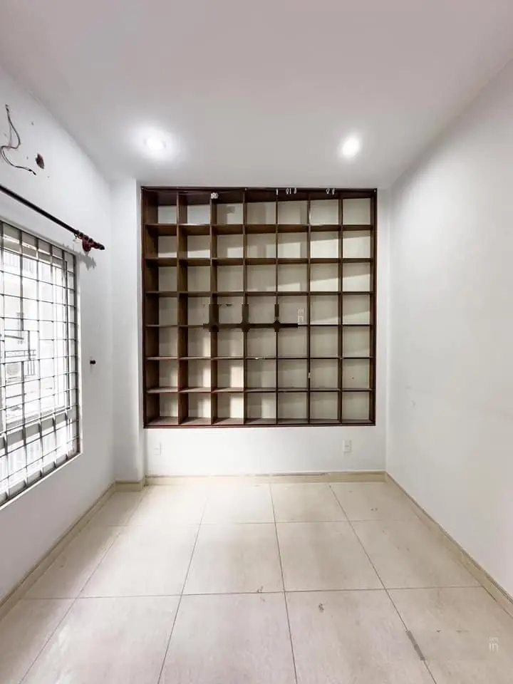 Bán nhà 3 lầu ngang 7,4m hiếm có - HXH sát mặt tiền Điện Biên Phủ - gần ĐH Hồng Bàng
