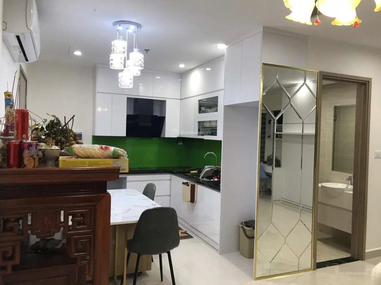 Chủ nhà gửi bán nhanh căn hộ 2PN+1 GÓC 70m2 Full Nội Thất Chỉ với 2.9 tỷ Tại Vinhomes Ocean Park