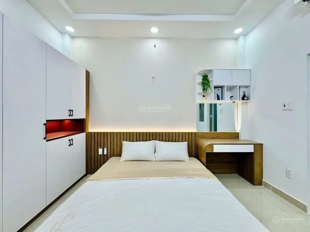Bán gấp nhà Đ. 6m Đ. Phan Xích Long, P7, Phú Nhuận, 82,6m2 đang cho thuê 29triệu/tháng