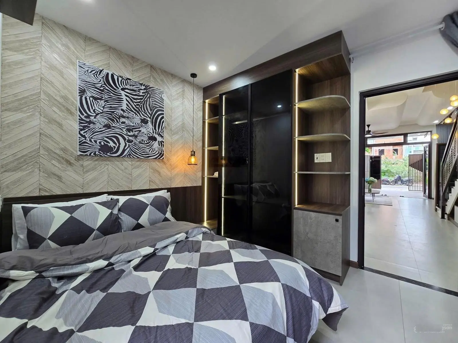 Chủ kẹt tiền bán gấp nhà 100m2 giá sốc chỉ 920tr gần chợ Hưng Long Bình Chánh 1T1L 3PN2WC,SHR
