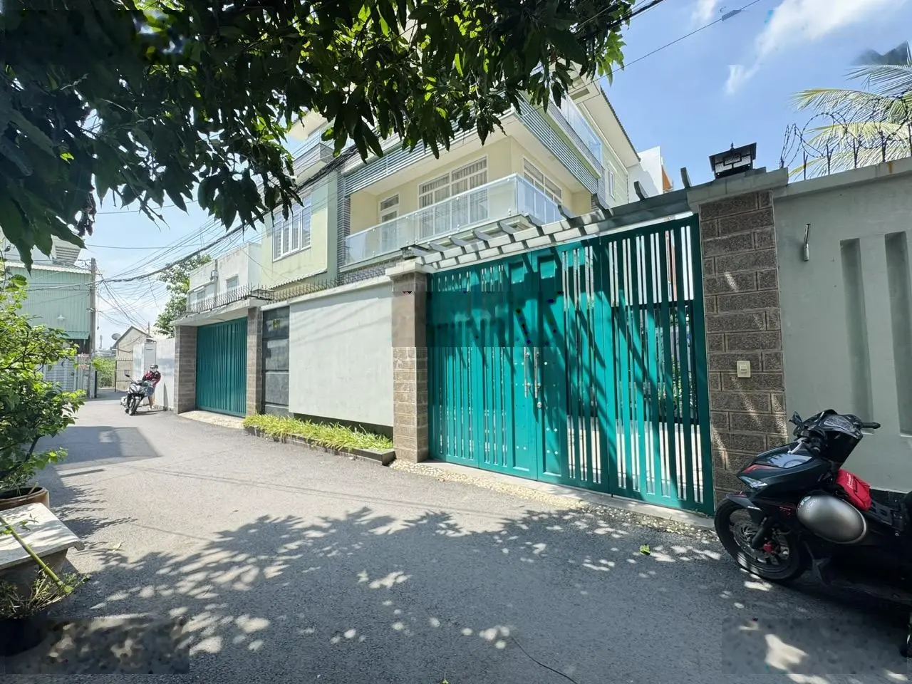 Bán nhà gần Quang Trung - Trường Hoa Lư - 65m2 - Nhà 3 tầng - Hẻm xe tải - Sổ hoàn công