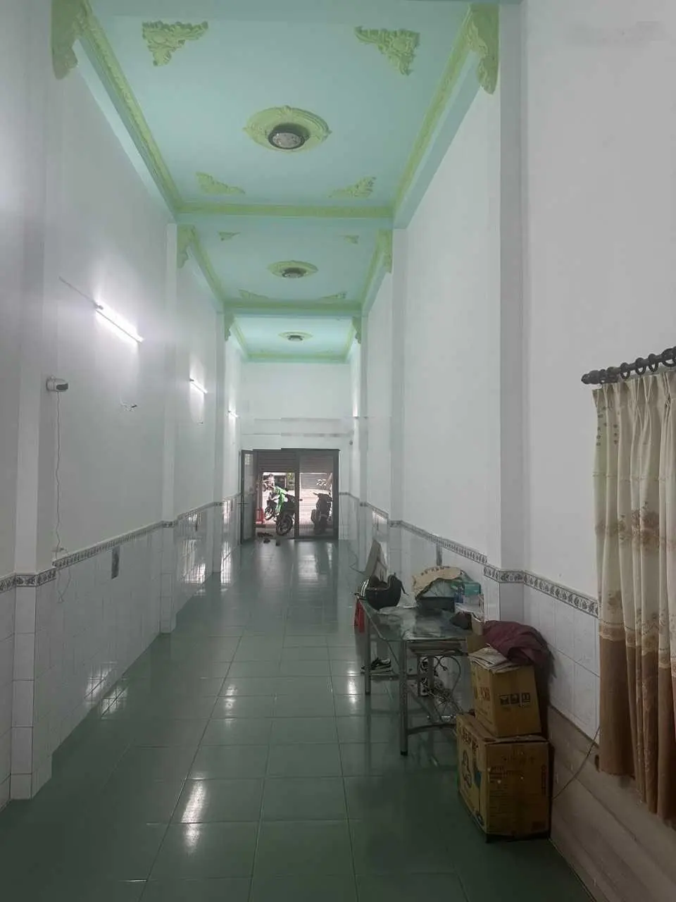 Cần bán MT Nguyễn Văn Tăng, DT 3,8m dài 35m, đang cho thuê 20tr/tháng, giá chỉ 9 tỷ còn TL