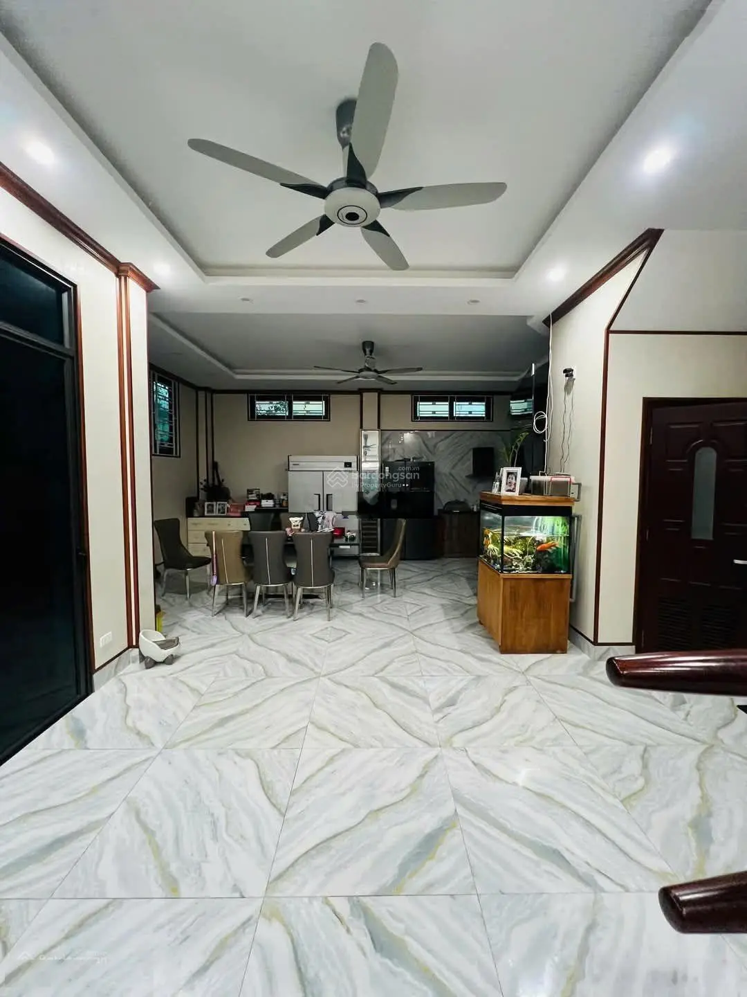Cần bán nhanh căn biệt thự sân vườn phố Đội Nhân Trung tâm quận Ba Đình Hà Nội