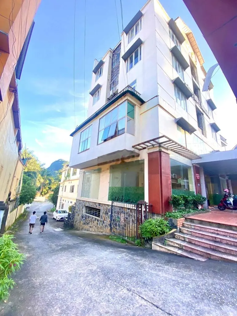 Bán đất mặt tiền có Khách Sạn 2167m2, đường Trần Hưng Đạo, TX Lai Châu