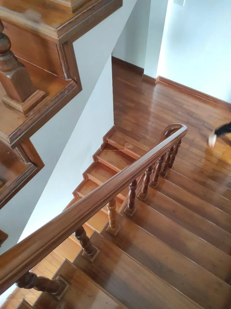 Bán nhà tuyến 2 Lê Hồng Phong lô góc - 1 rẽ tới nhà - 45m2 - 9.5 tỷ