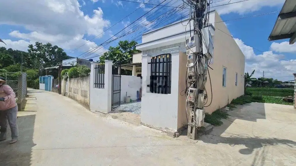 Nhà cấp 4 KP Thanh Hà, Thị trấn Cần Giuộc, gần Cty Giày Fuluh.