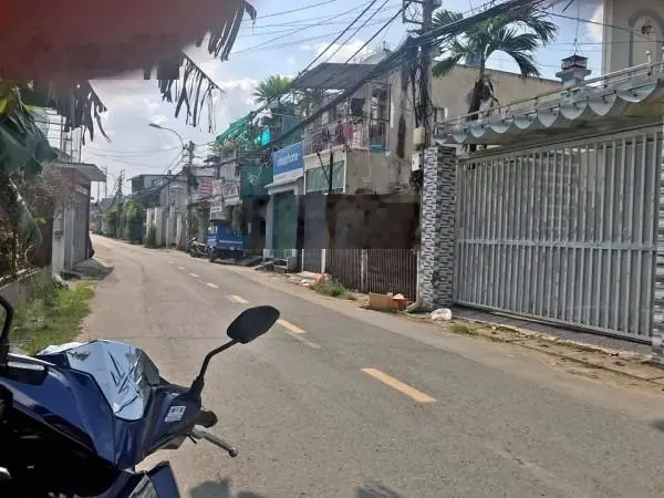 Đất mặt tiền đường nhựa to gần chợ thuận tiện kinh doanh mua bán ngay Lê Thị Hà, Hóc Môn