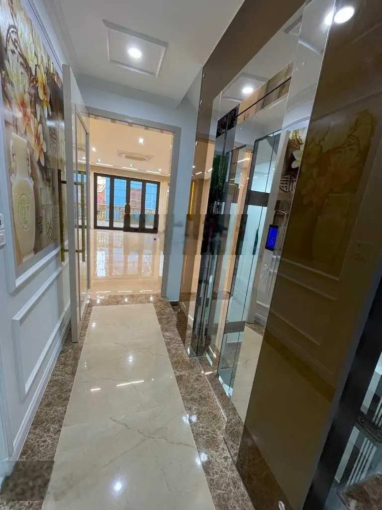 Bán nhà phân lô Phạm Tuấn Tài, 55m2, 6 tầng thang máy, gara, vỉa hè rộng, ô tô tránh, 19.8 tỷ