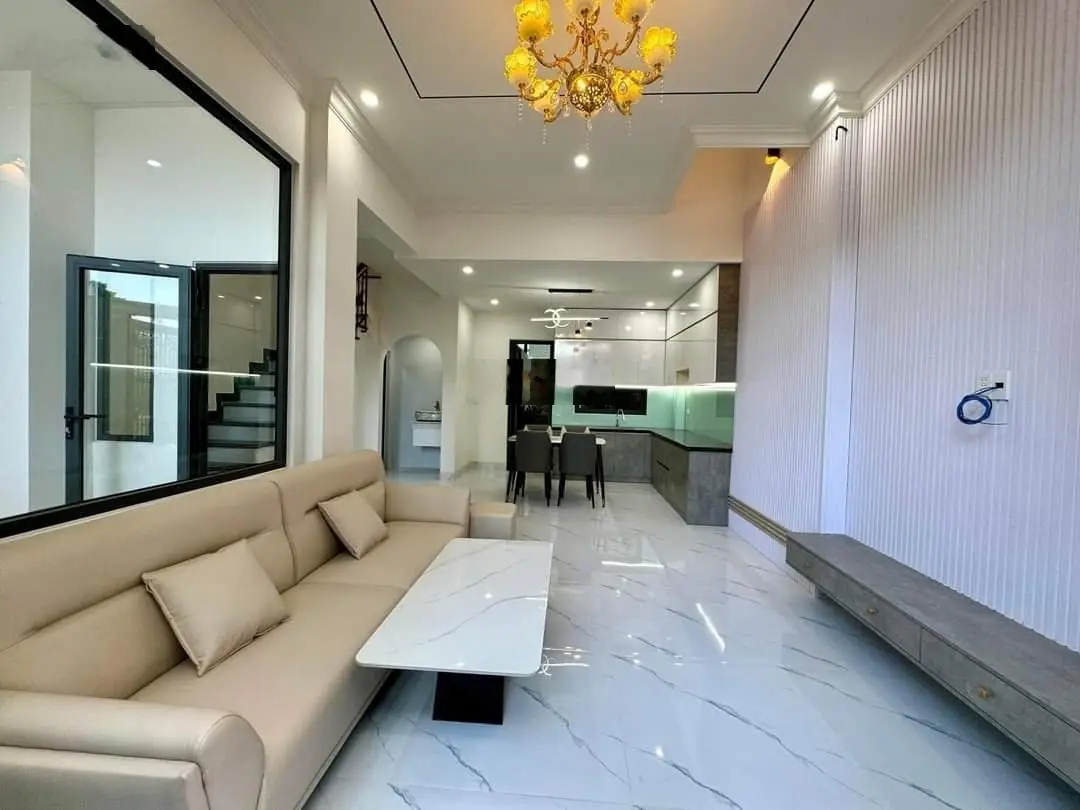 Bán nhanh thay chủ nhà diện tích lớn 78m2 - 193 Bà Hạt, P. 9, Q. 10 để định cư. Thuê 30tr. SHR